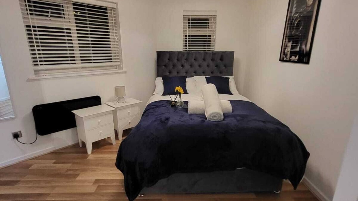 Chafford Hundred Apartment | Lovely 2-Bed Apartment in Grays