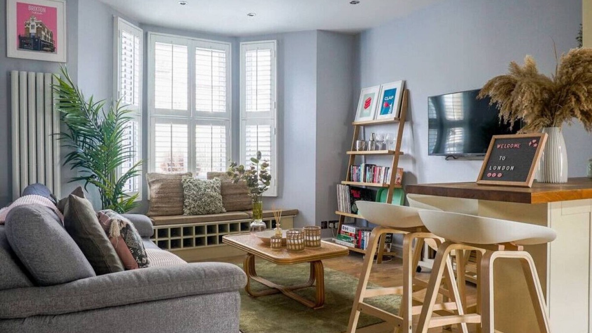 Ferndale Apartment | Lovely 2 bed ground floor apartment + huge garden