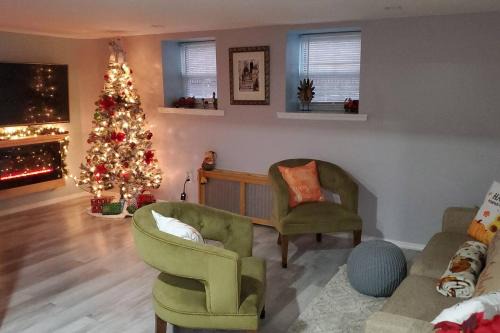 University Heights Apartment | Lovely 2 bedroom Apartment with 2 Entrance and Parking