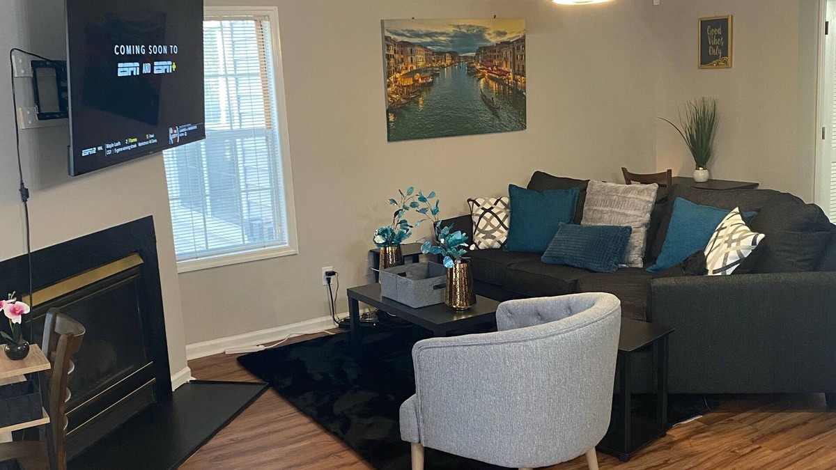 Westover Condo | Lovely 2 bedroom 2 Bath located DOWNTOWN FAYETTEVILLE
