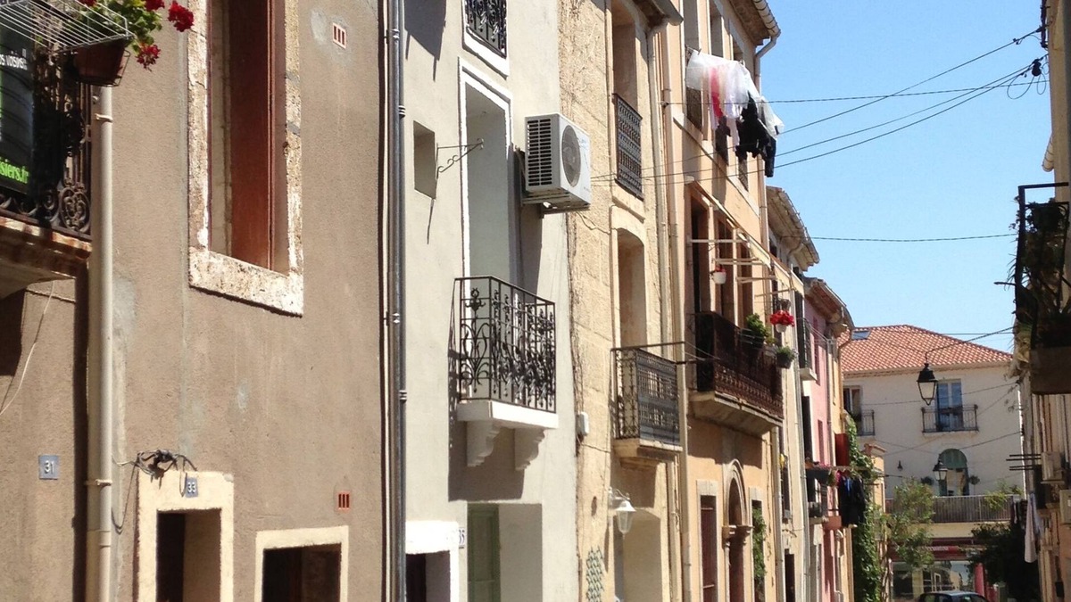 Bouzigues Apartment | Lovely 2 bedroom apartment in historic village near Pézenas, Sète & Montpellier.