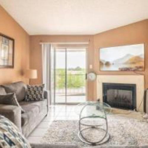 Greater Fondren Southwest Apartment | Lovely 2- bedroom apartment with nice amenities