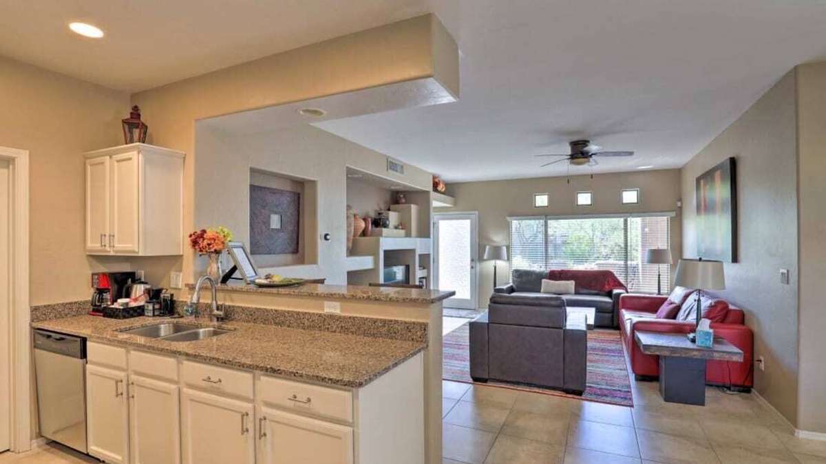 Rancho Vistoso Condo | Lovely 2 Bedroom Condo Just Steps From the Heated Pool and Spa!