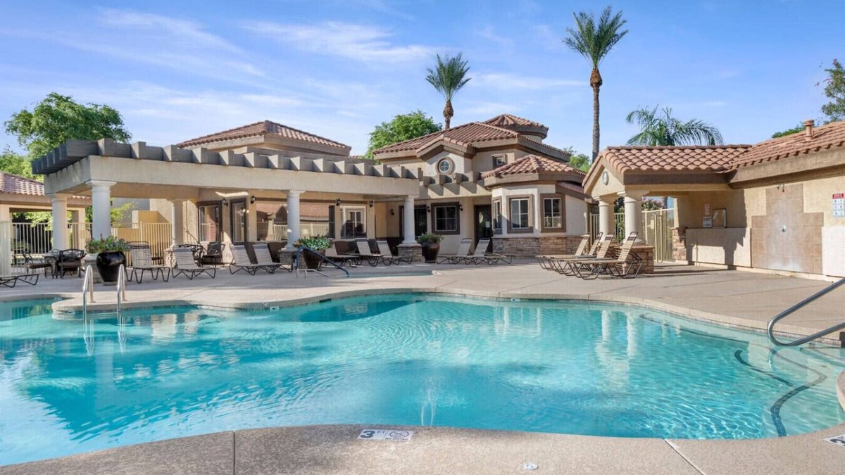Parkwood Ranch Condo | Lovely 2 Bedroom Condo W/Heated Pool!