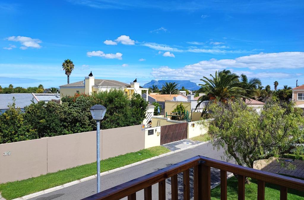 Parklands Apartment | Lovely 2 bedroom condo with balcony and a view!