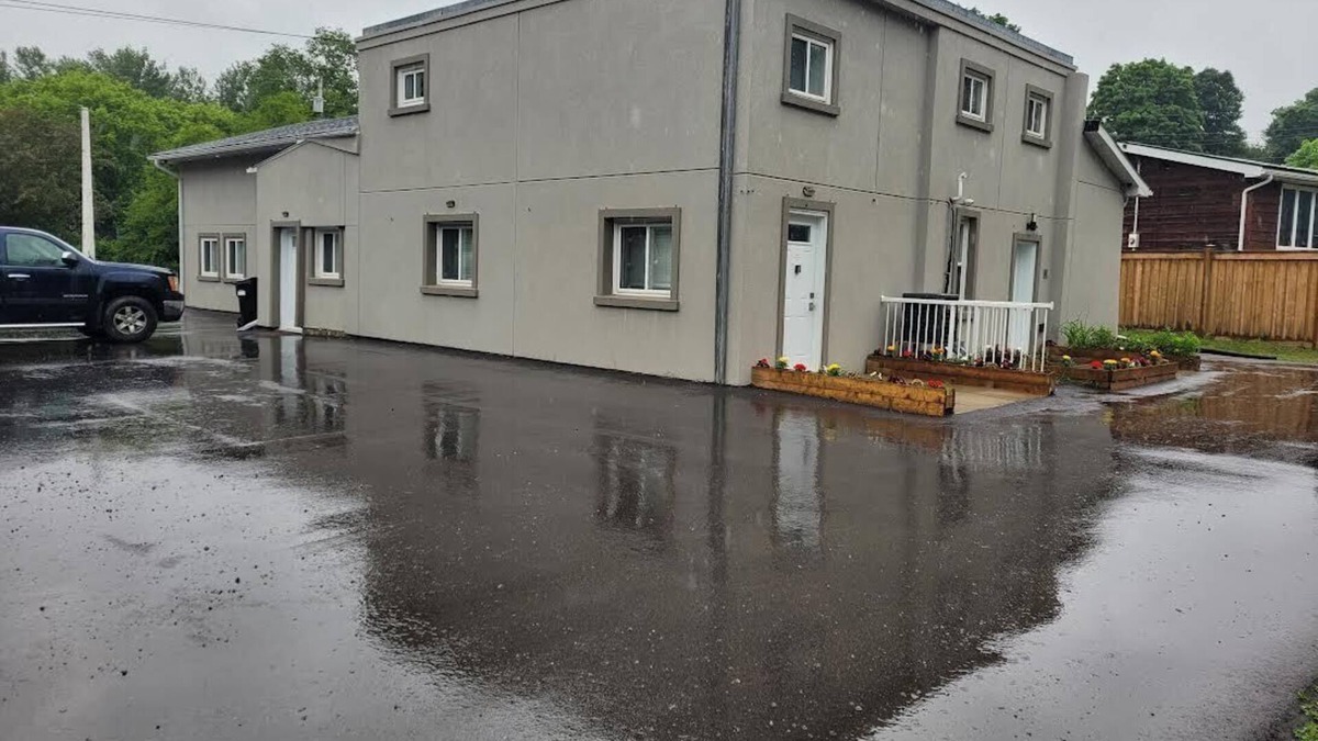 Waubaushene Apartment | Lovely 2-Bedroom Rental by Georgian Baynclose to national park, Tim Horton, LCBO