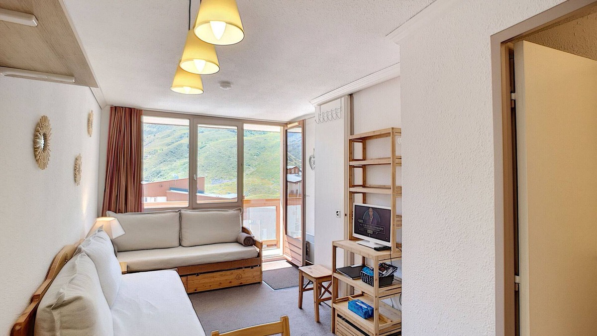 Reberty Apartment | Lovely 2-room 25m² ski-in/ski-out, south-facing balcony, 4 guests