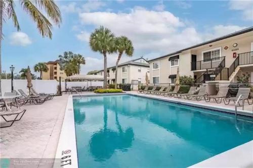 Pompano Beach Apartment | lovely 2BED 2BA vacation rental near the Beach