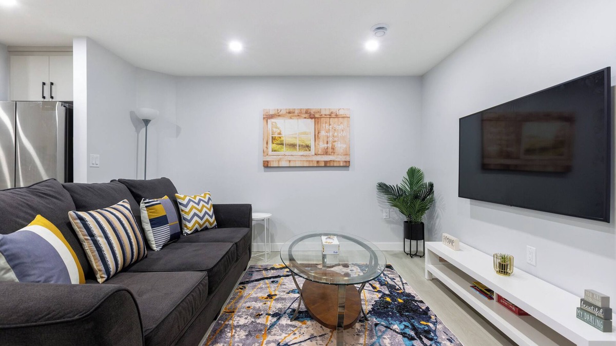 Southeast Calgary House | Lovely 2Bedroom/1Bath Private Suite + Free parking + Separate HVACnEntire Suite!