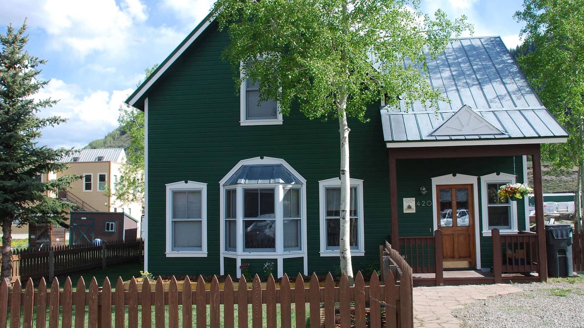 Crested Butte House | Lovely 2BR in Town. Two blocks from Elk. Steps from Free Ski Shuttle.