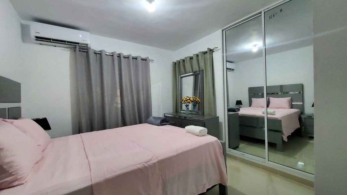 Santo Domingo Oeste Condo | Lovely 3-bedroom condo with one parking available