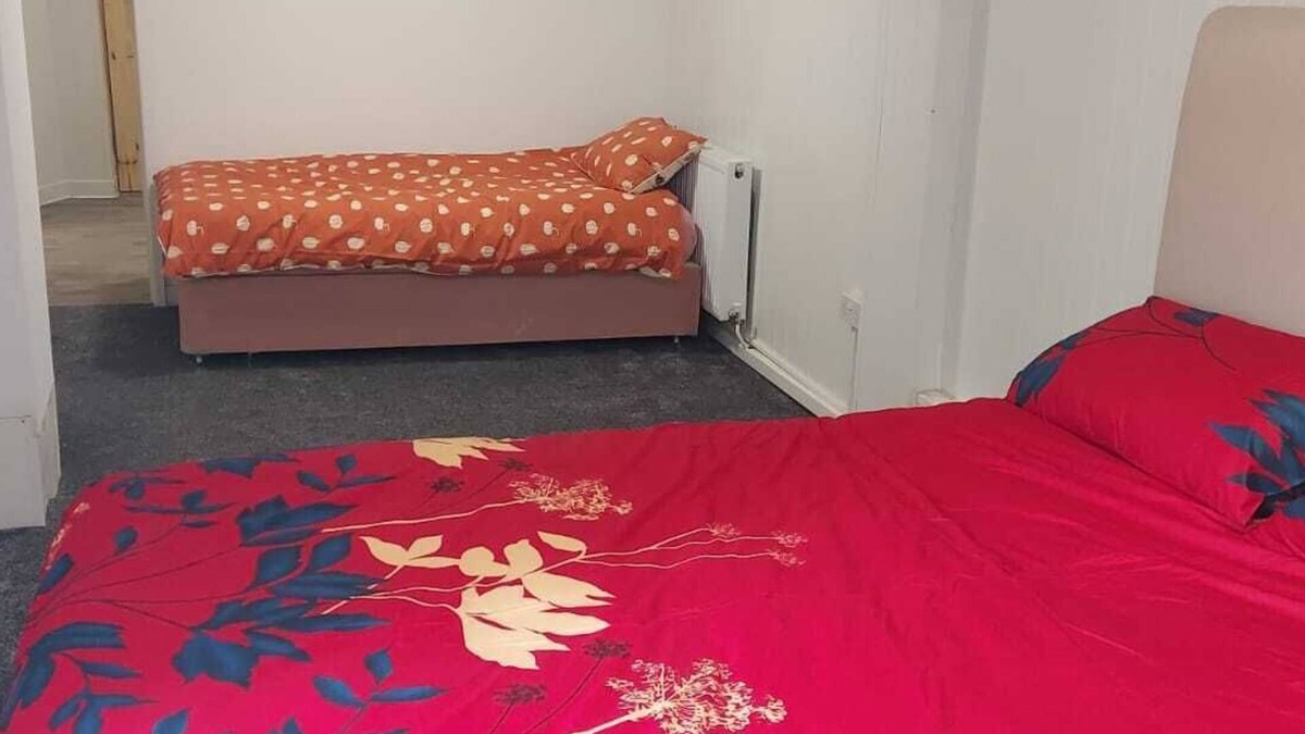 Parkgate Apartment | Lovely 3-Bed Apartment in Parkgate Rotherham