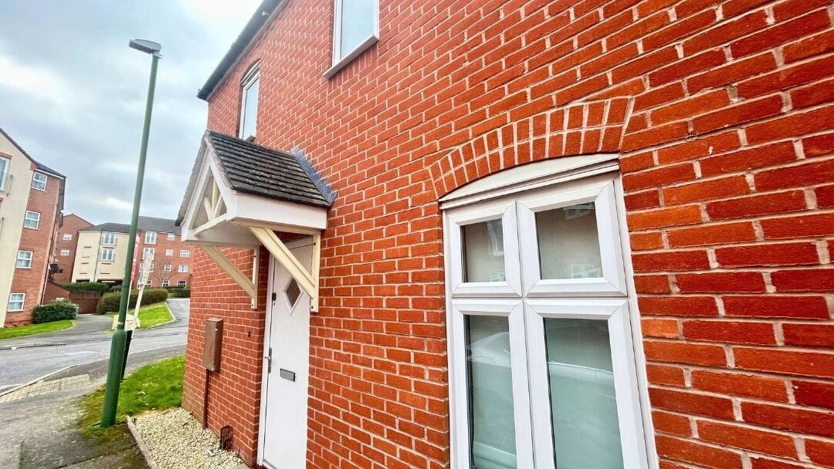 Solihull House | Lovely 3-Bed House in Solihull