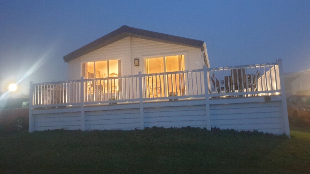 Eyemouth Cabin | Lovely 3-Bed Lodge in Eyemouth with stunning views