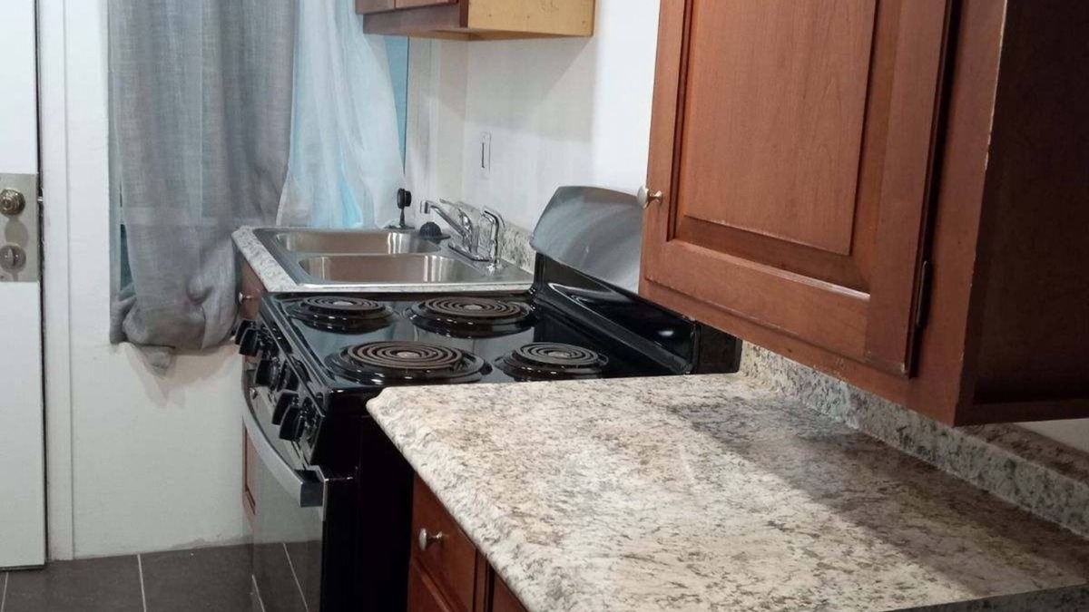 Piedmont Avenue Apartment | Lovely 3-bedroom apartment in Oakland!