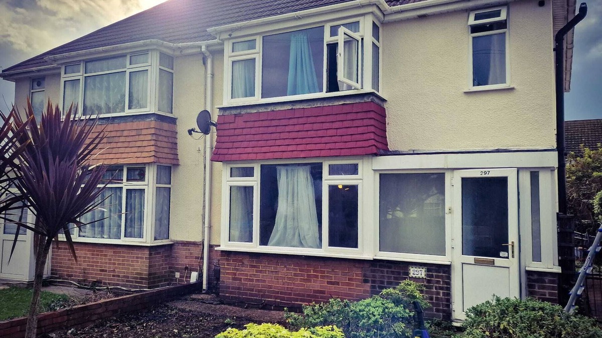 Fareham House | Lovely 3 Bedroom holiday home with free parking