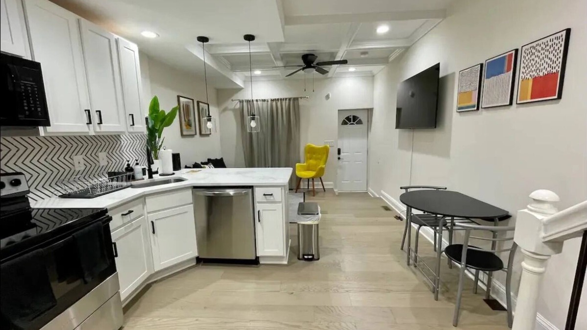 Downtown Baltimore House | Lovely 3-bedroom townhome in Baltimore with WiFi