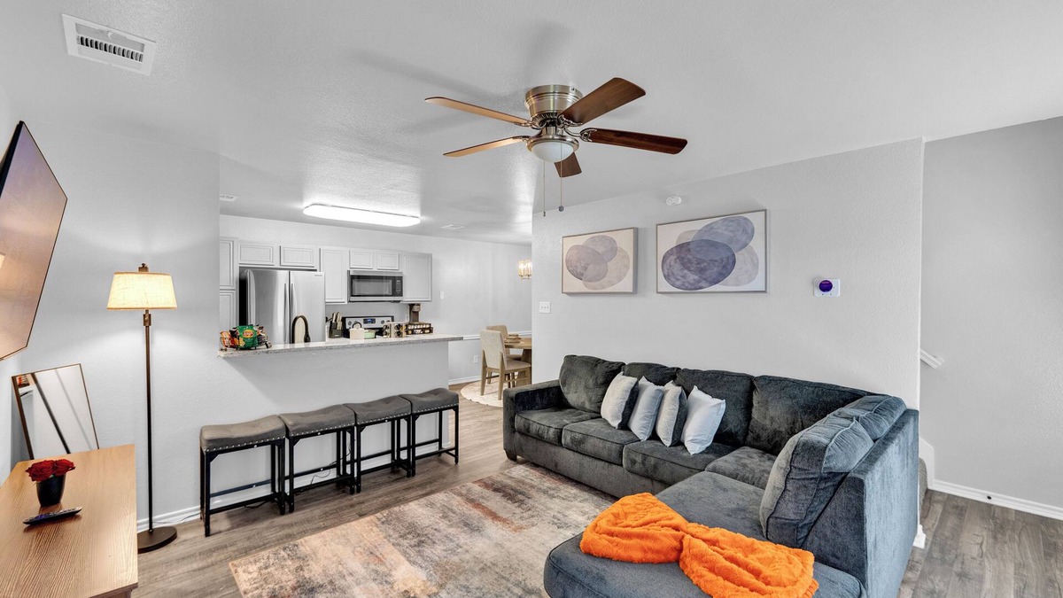 Glenn Heights House | Lovely 3-bedroom townhome with AC in Glenn Heights