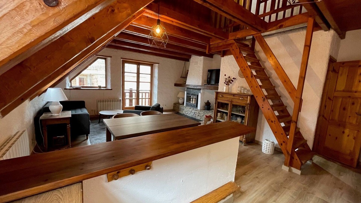 Arties Apartment | Lovely 3 bedrooms Top-floor at Spain top mountain and ski resort Baqueira-Beret