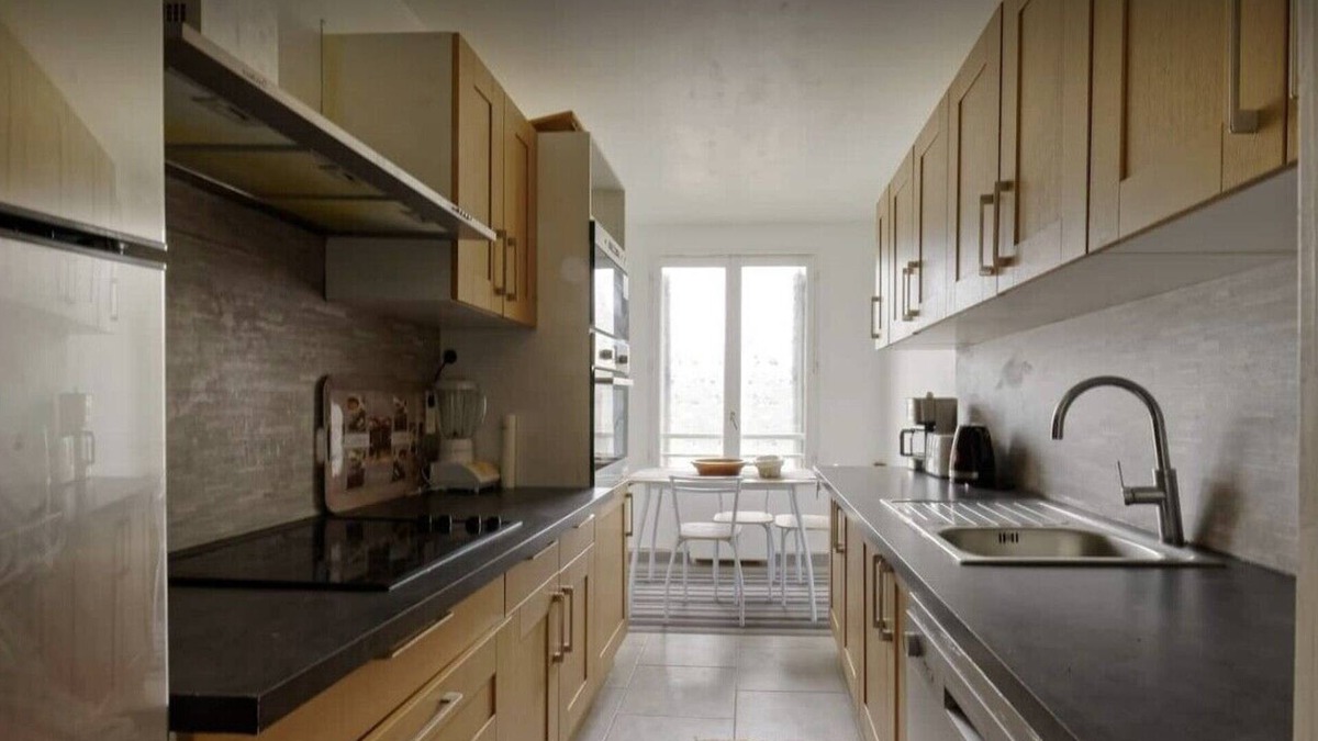 Quartier Sapins-Chatelet-Lombardie Apartment | Lovely 4 bedroom apartment with free parkingn