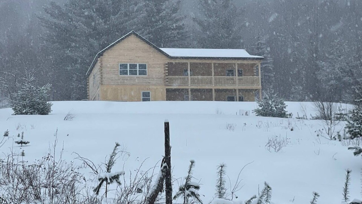 Brighton Cabin | Lovely 4 bedroom Log cabin in Island Pond VermontnSnow Mobile Capitol of NEK