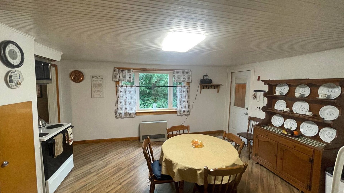 Limestone House | Lovely 4 Br, Hillside Hideaway, Sled Access/ATV