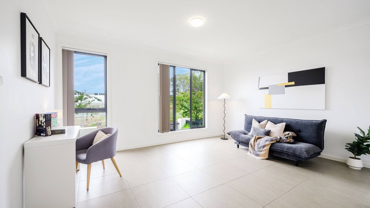 Austral House | Lovely 4BR Austral Retreat Close to Station For 10 Guests