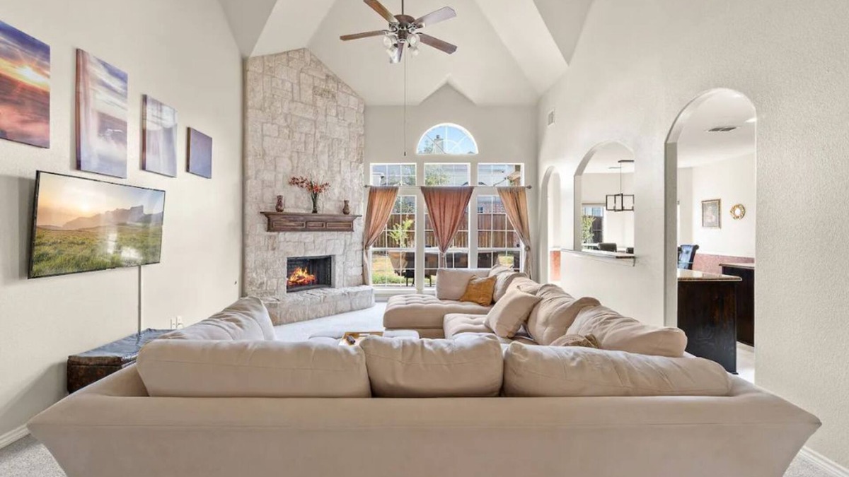 Grand Prairie House | Lovely 5 BR|GAMEROOM| Cowboys🌟Stadium, Six Flags🎢