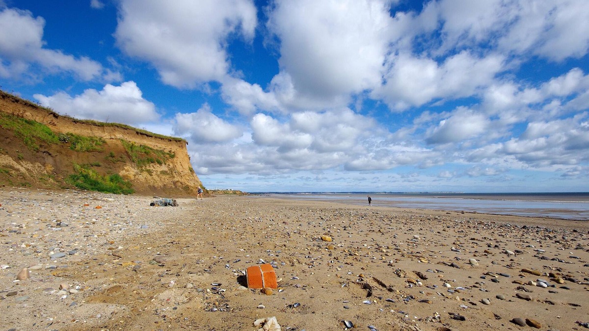 Barmston House | Lovely 8 berth caravan for hire at Barmston Beach Holiday Park ref 62002O