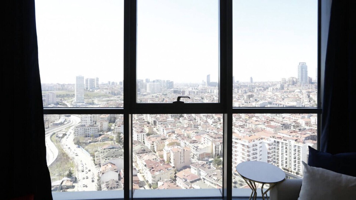 Atasehir Apartment | Lovely and Central Flat with City View in Atasehir