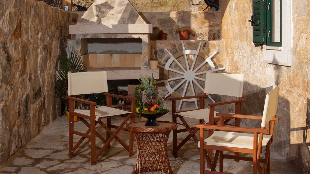 Cove Donja Krusica (Donje selo) Villa | Lovely and traditional stone villa in Donje Selo