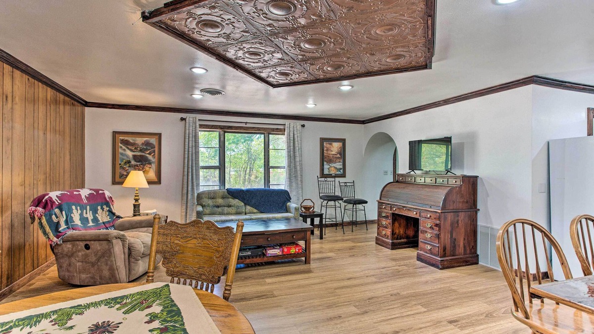 Atoka House | Lovely 'Anna Fink House' w/Patio & Fire Pit