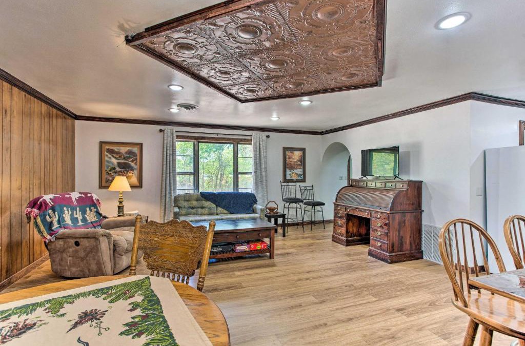 Atoka House | Lovely Anna Fink House with Patio and Fire Pit
