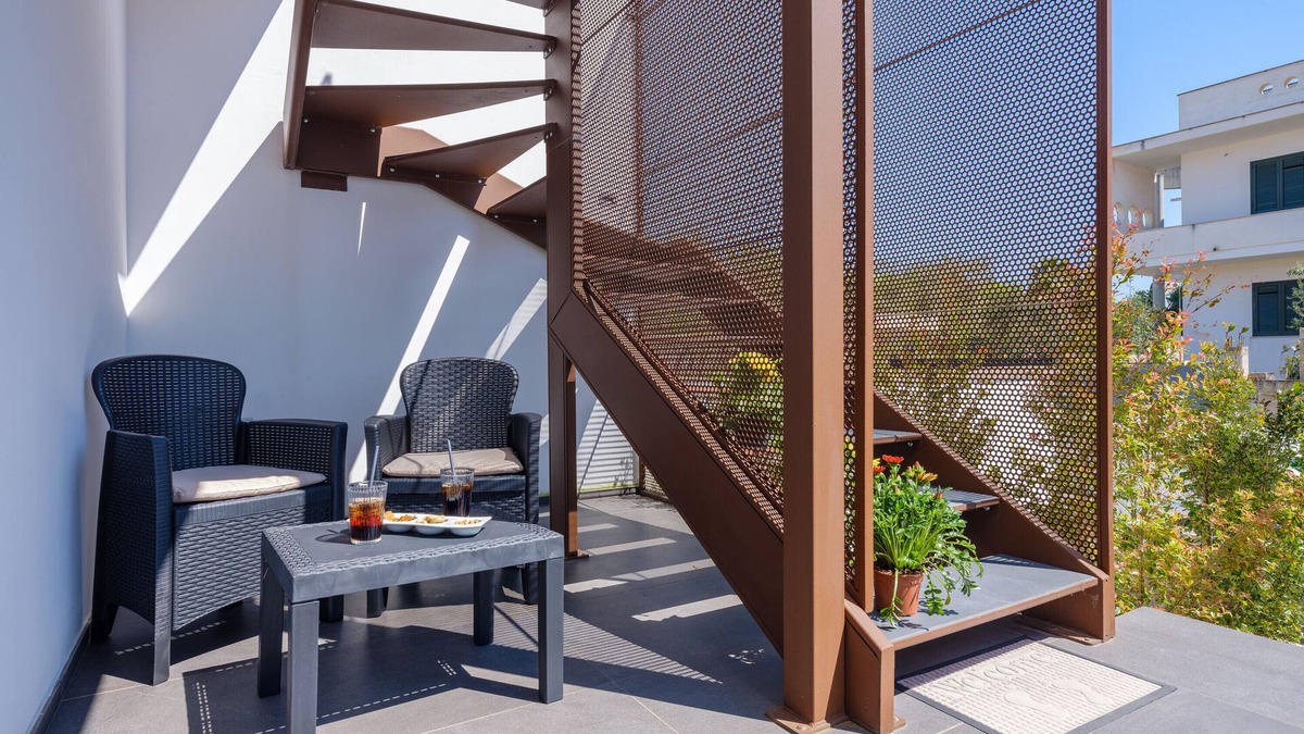 San Donato di Lecce Apartment | "Lovely Apartment Calù 2" with Balconies & Wi-Fi