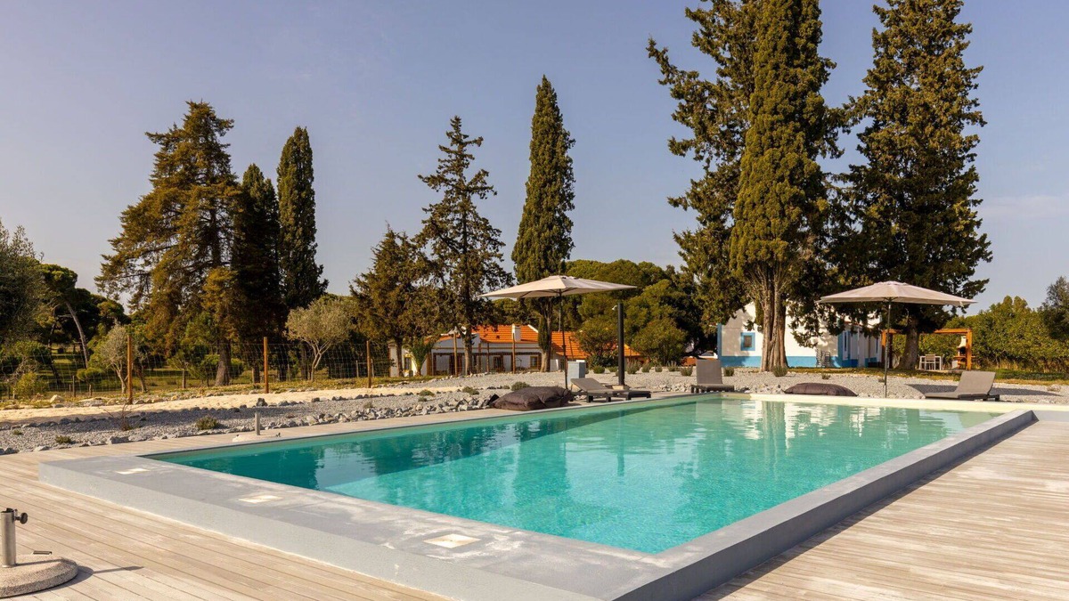 Sao Martinho Villa | Lovely apartment in villa for 2 people with WIFI, pool, TV and terrace