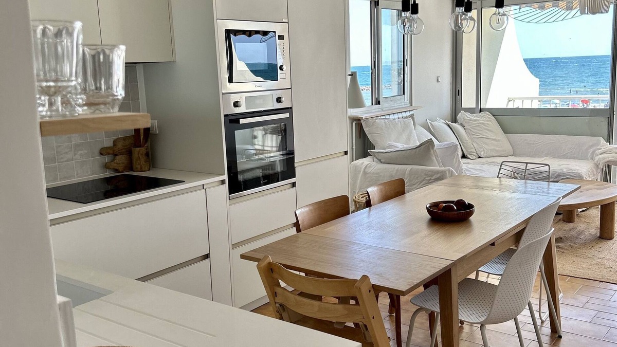 Palavas-les-Flots Apartment | Lovely Apartement, sea view and swimming pool