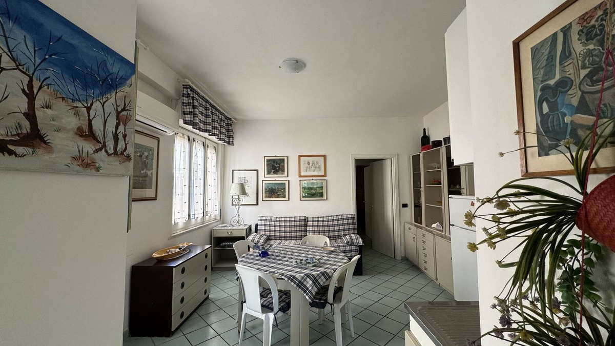 Copanello Apartment | Lovely apartment 1 minute walk from the lovely beach of Copanello