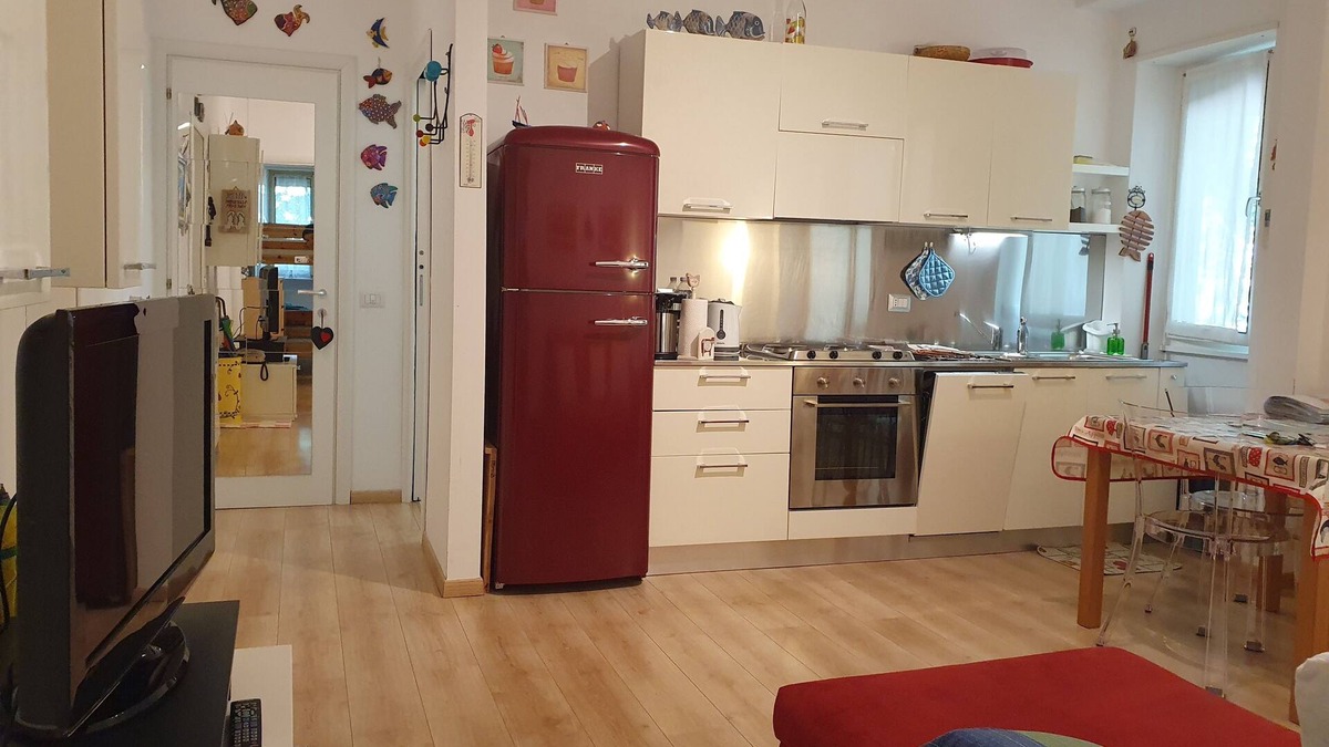 Corno Apartment | Lovely apartment few minutes walk from Garda and the Lake, swimming pool nearby.