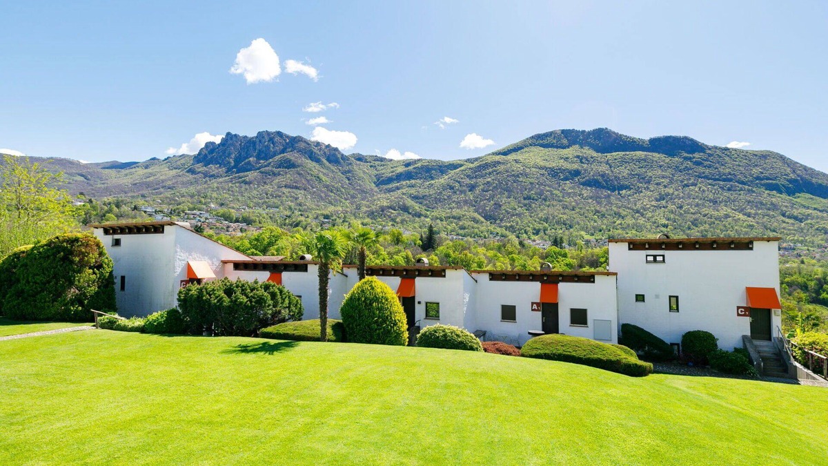 Sonvico Apartment | Lovely apartment for 4 guests with pool, WIFI, TV and patio