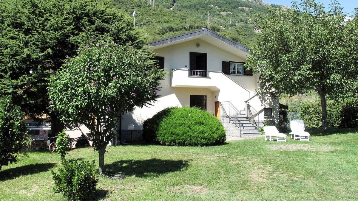 Sorico Apartment | Lovely apartment for 4 people with WIFI, TV, balcony, pets allowed and parking