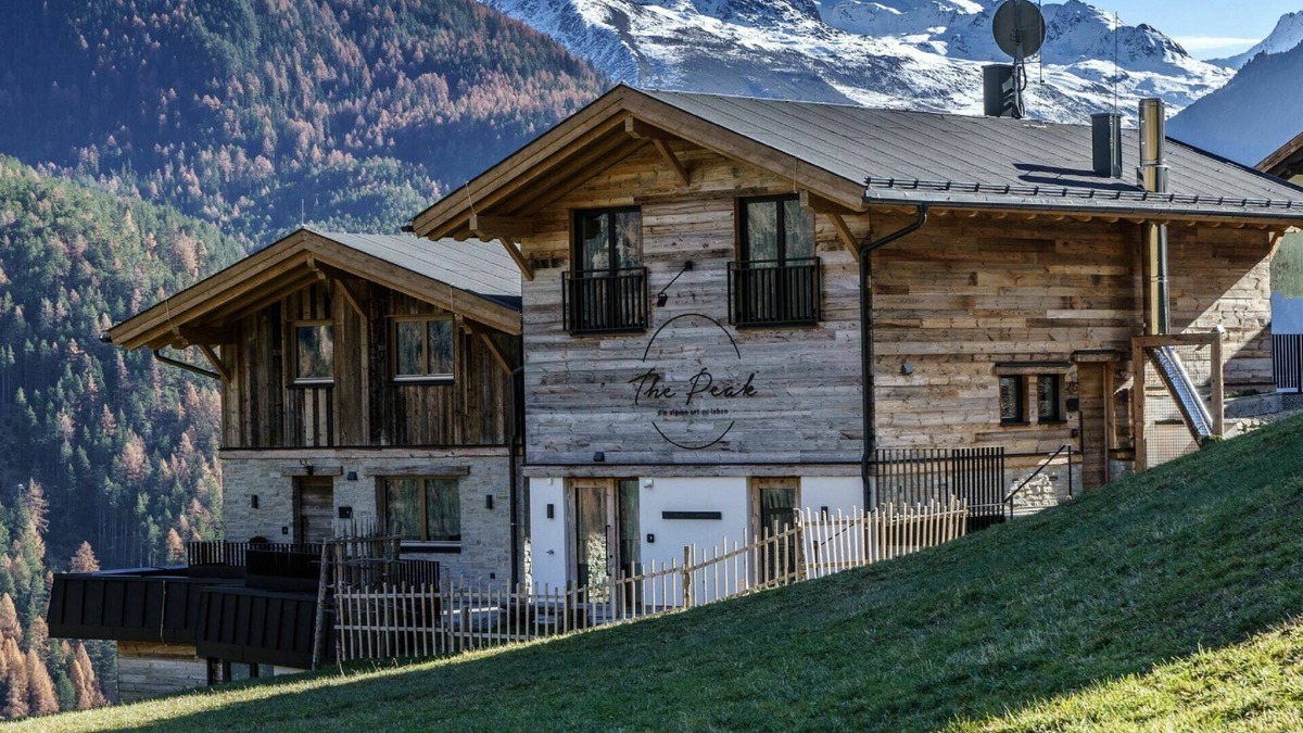 Soelden Apartment | Lovely apartment for 4 people with WIFI, TV, balcony, pets allowed and parking