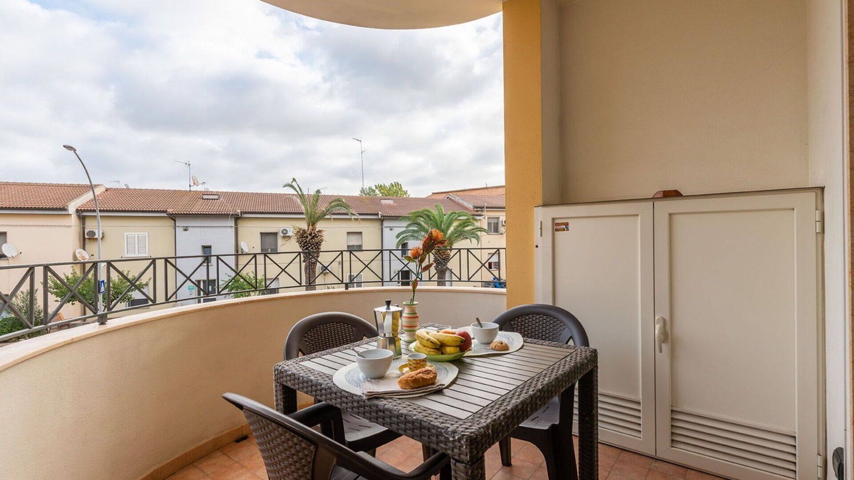 La Pietraia Apartment | Lovely apartment for 5 guests with A/C, TV and balcony