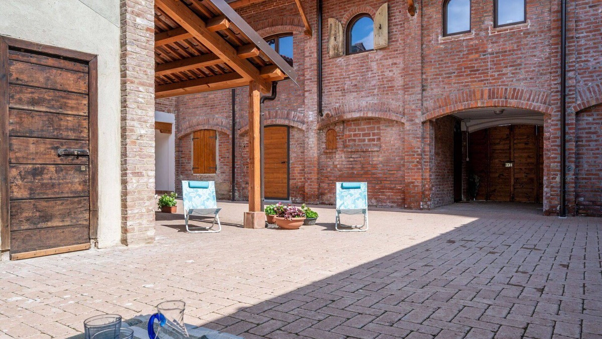 Mondovi Apartment | Lovely apartment for 6 people with WIFI, TV, pets allowed and parking