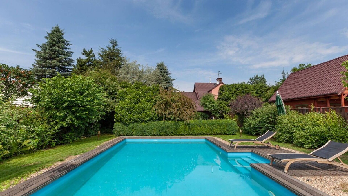 Sława Apartment | Lovely apartment for 6 people with pool, WIFI, A/C, TV and parking