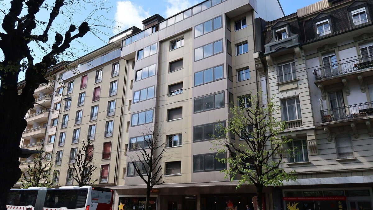 Fribourg Apartment | Lovely apartment for 4 guests with WIFI, TV, patio and parking