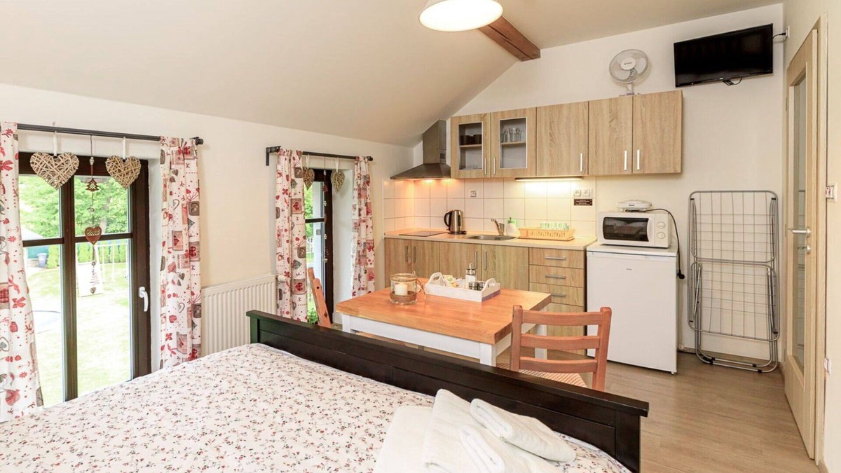 Arnoltice Apartment | Lovely apartment for 2 people with WIFI, TV, terrace and parking