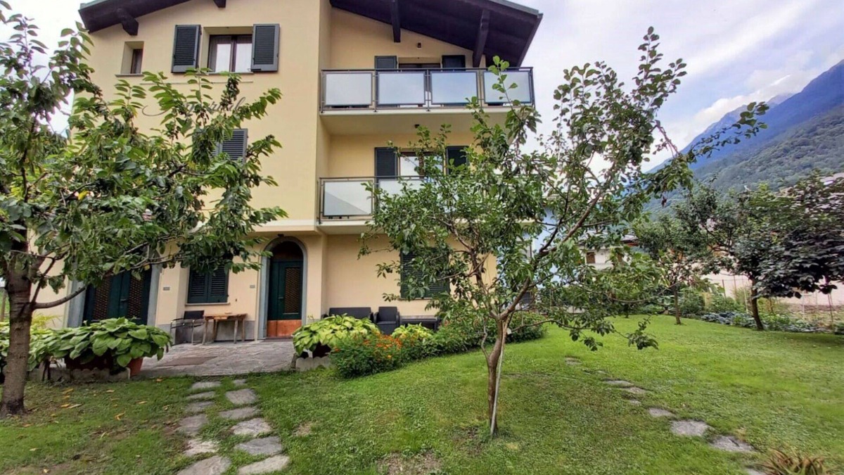 Grosotto Apartment | Lovely apartment for 8 guests with WIFI, TV, terrace, pets allowed and parking