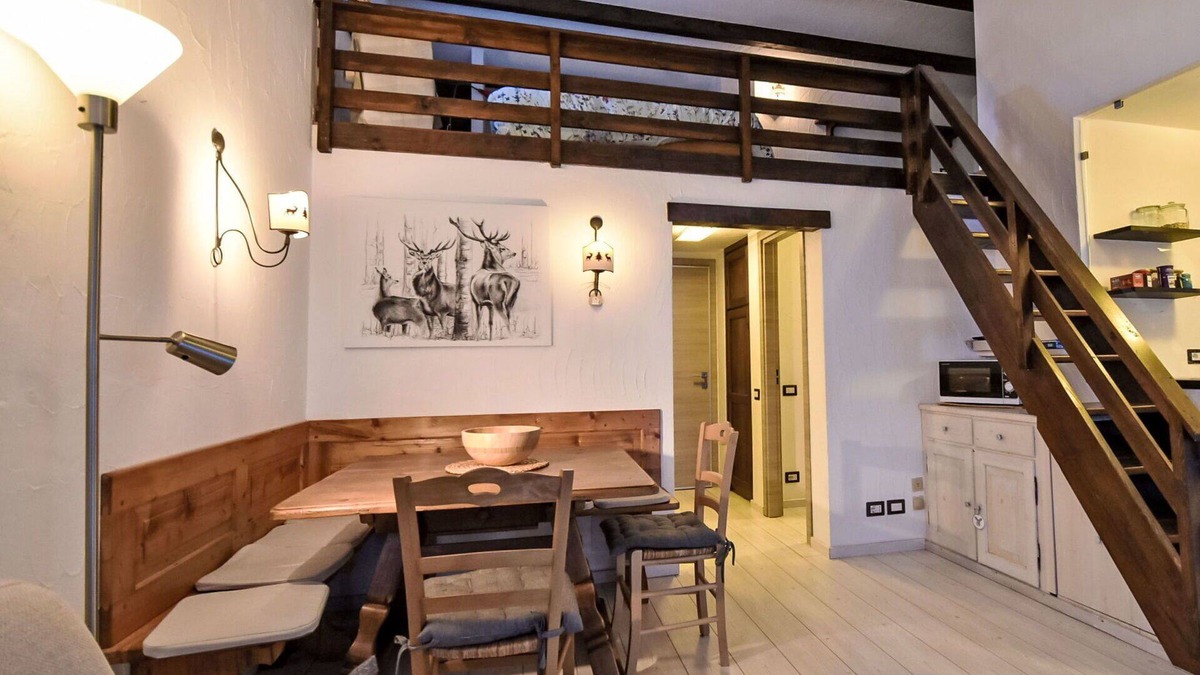Madesimo Apartment | Lovely apartment for 5 people with WIFI, TV, balcony and parking