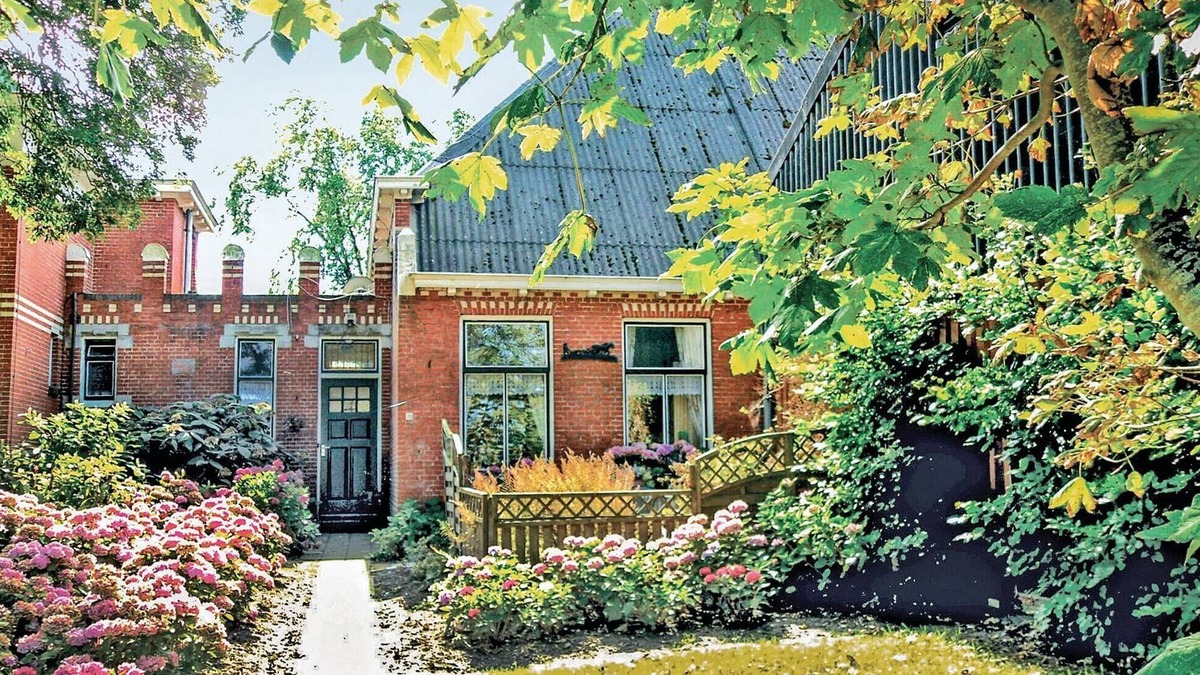 Saaxumhuizen Apartment | Lovely apartment in Saaxumhuizen