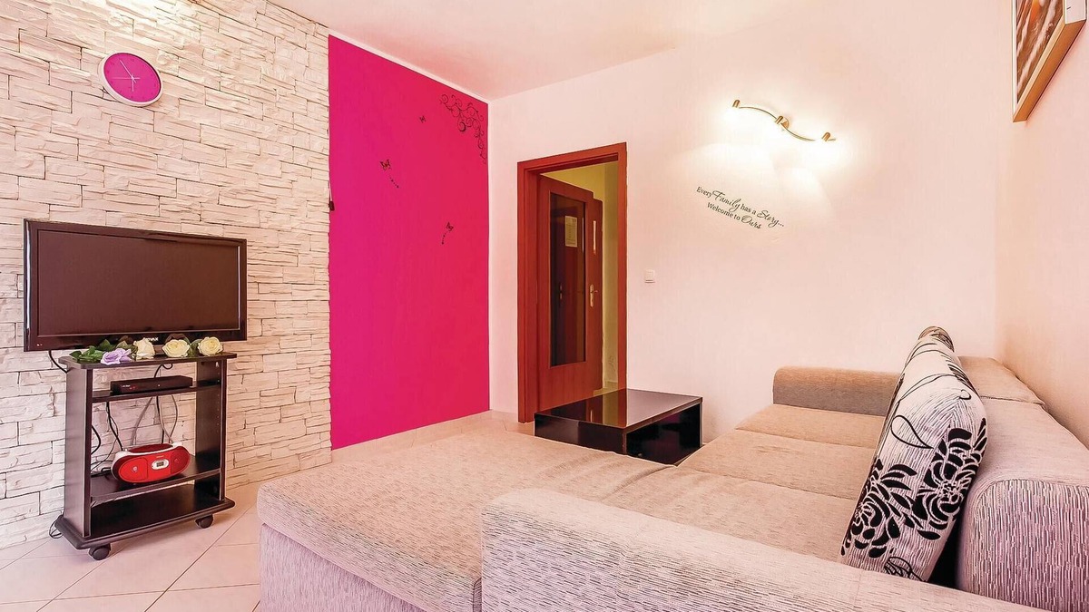 Gostinjac Apartment | Lovely apartment in Dobrinj with WiFi